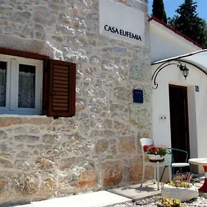 https://casa-eufemia.in-istria.net
